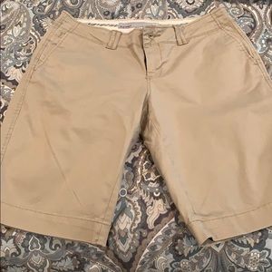 Old Navy women’s Bermuda shorts